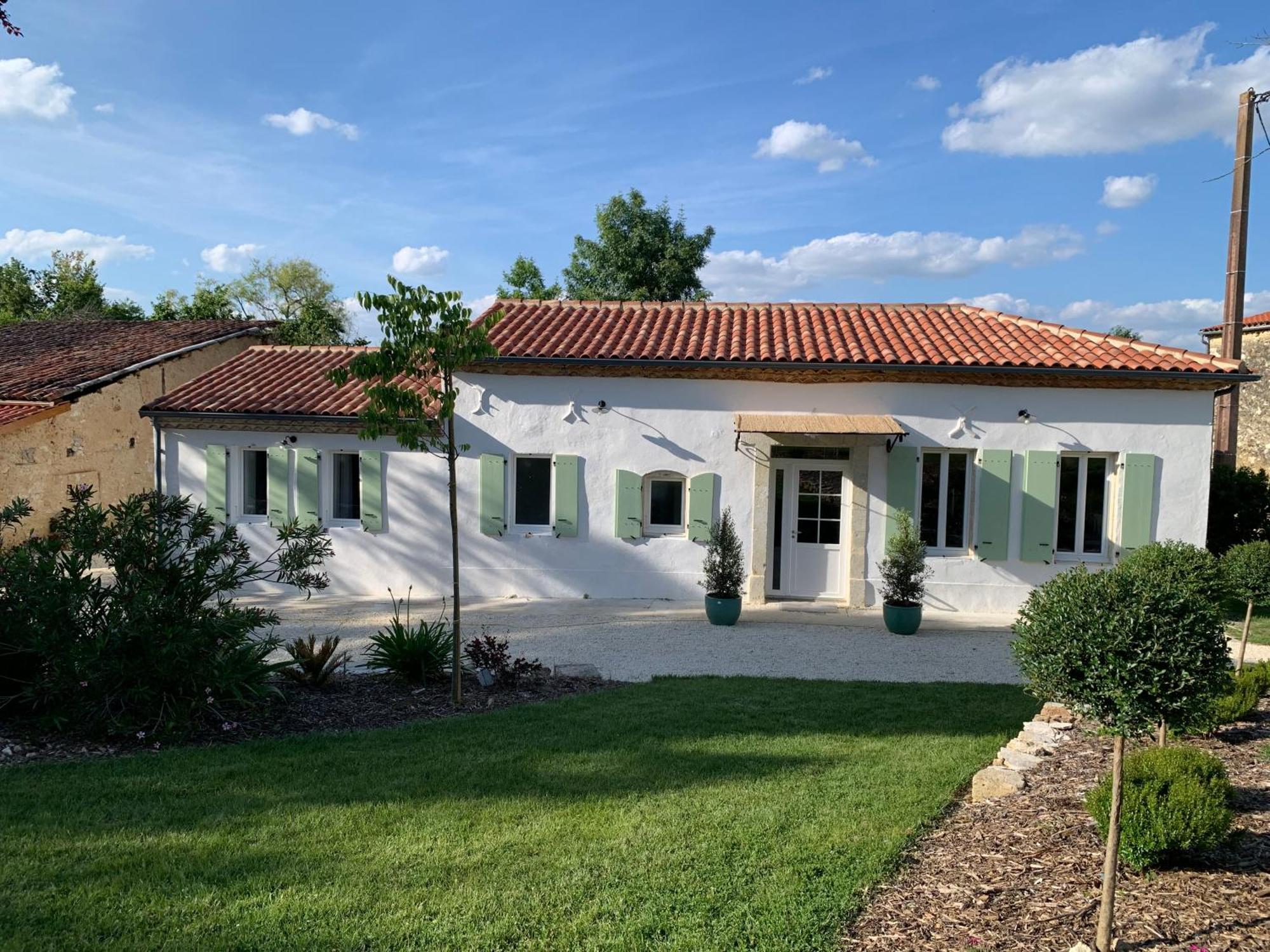 Maison De *