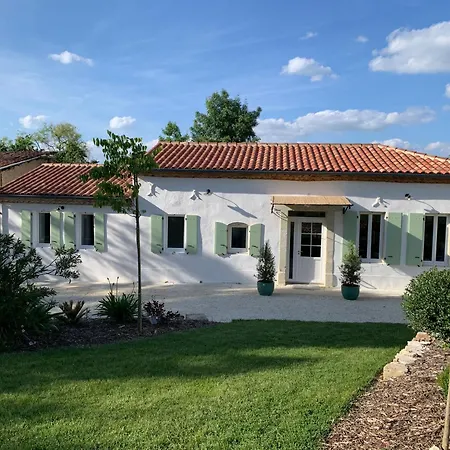 Maison De Vacances Gondrin Exterior foto